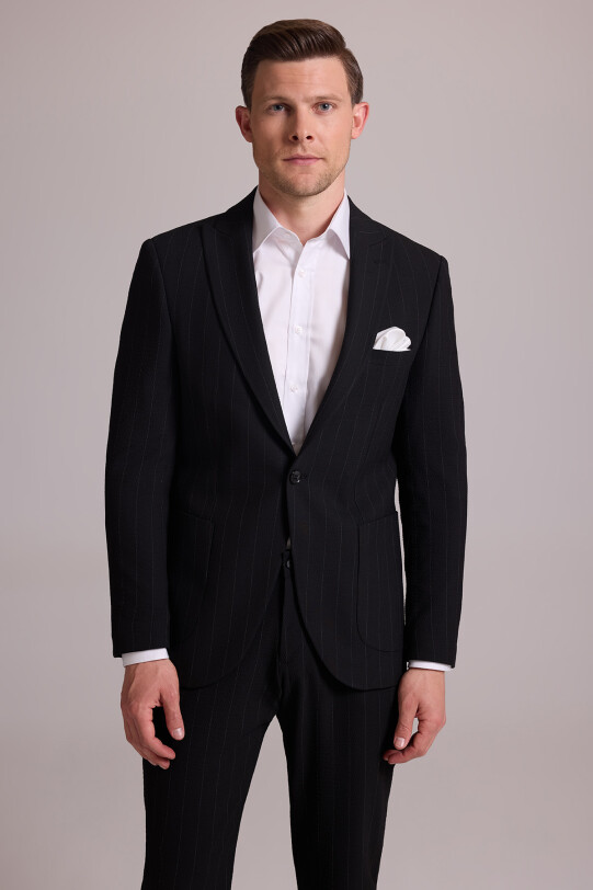 Erkek Siyah Slim Fit Çizgili Tek Düğmeli Jogger Pantolonlu Takım Elbise