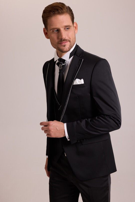 Erkek Siyah Slim Fit Kırlangıç Yaka Yelekli Damatlık