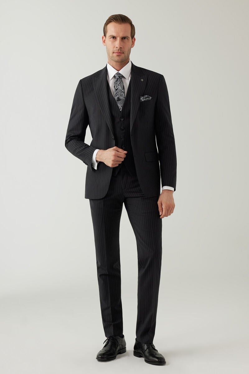 Erkek Siyah Slim Fit Sivri Yaka Yelekli %100 Yünlü Takım Elbise - 4