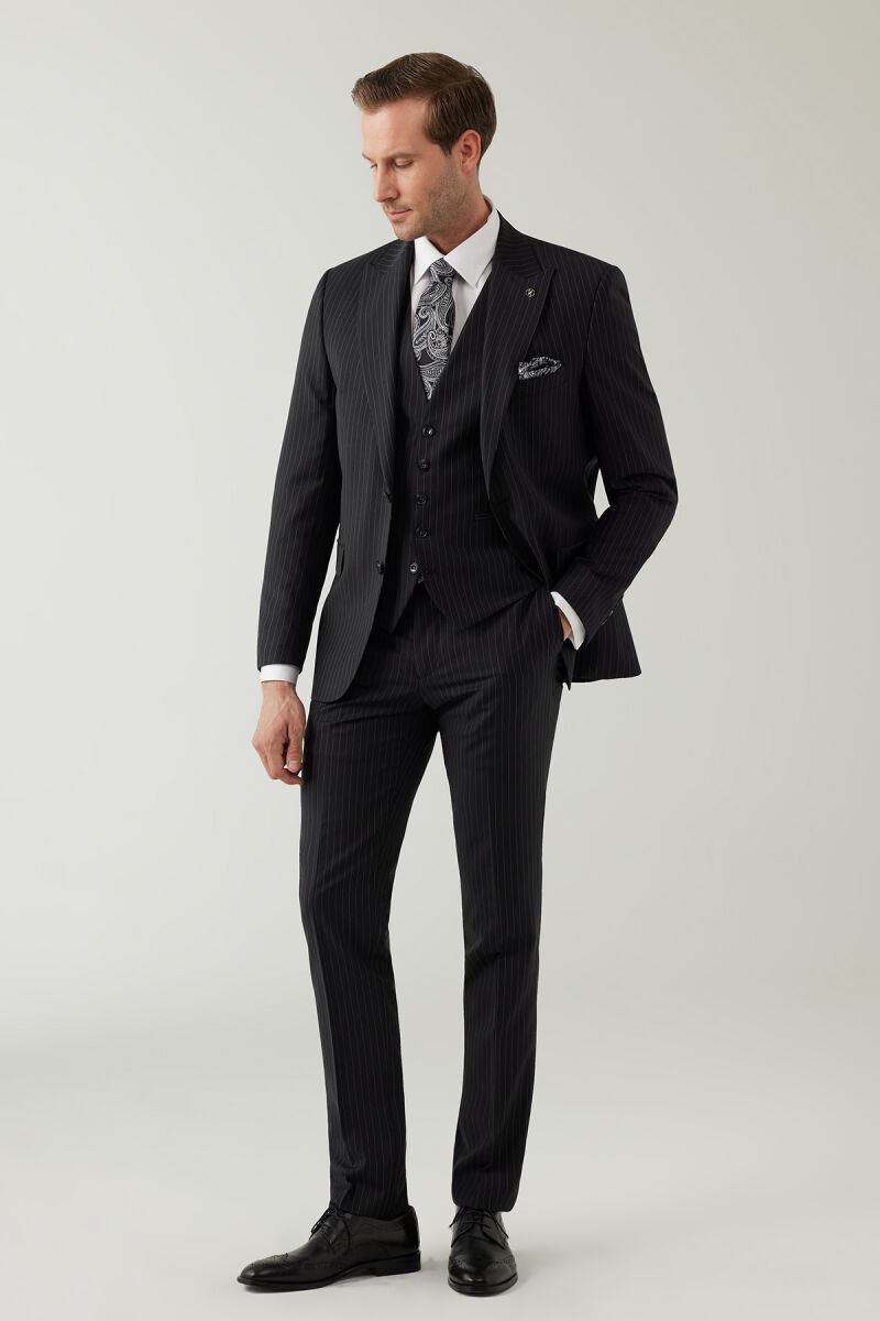Erkek Siyah Slim Fit Sivri Yaka Yelekli %100 Yünlü Takım Elbise - 5