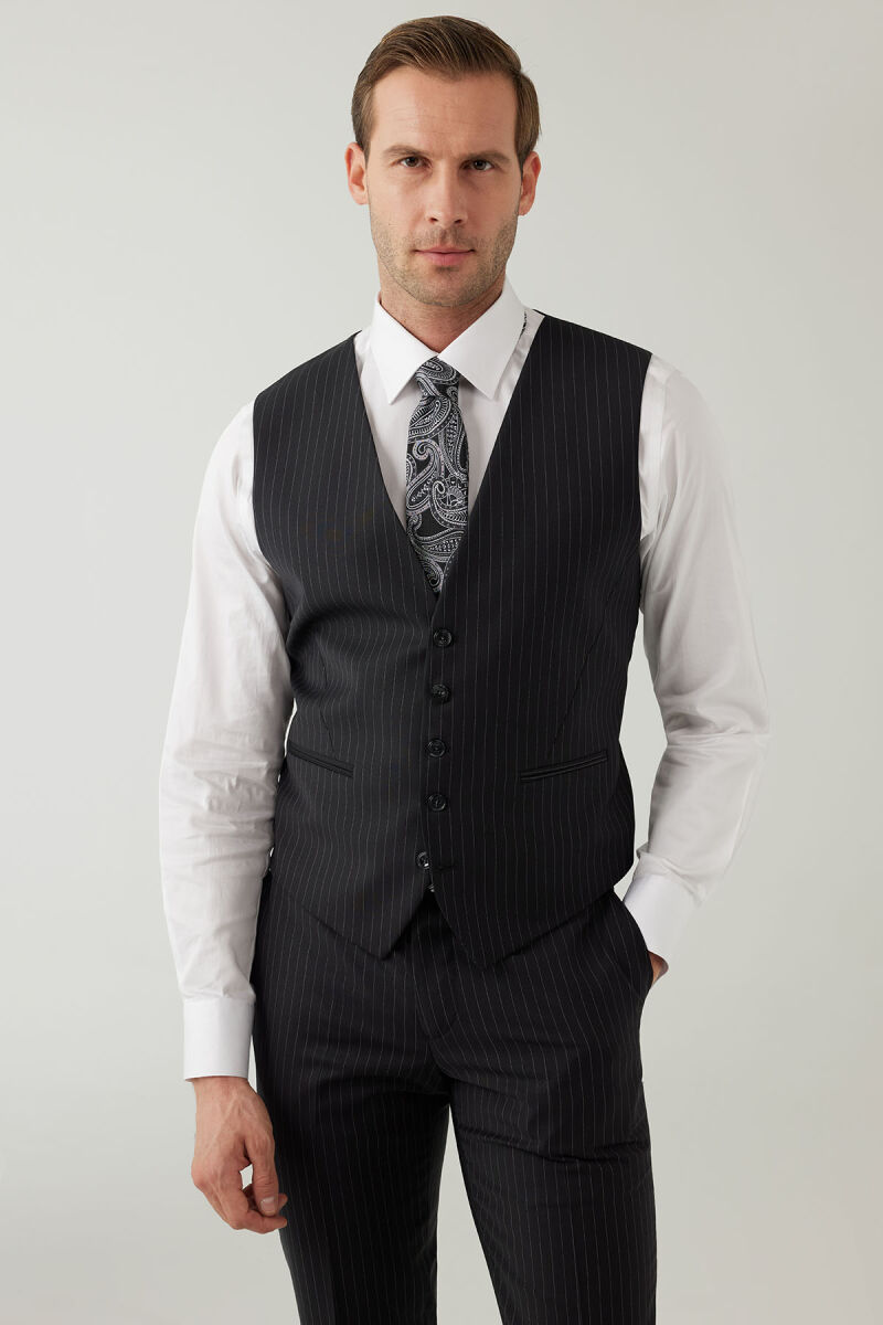 Erkek Siyah Slim Fit Sivri Yaka Yelekli %100 Yünlü Takım Elbise - 7