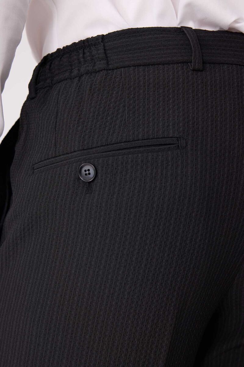 Erkek Siyah Slim Fit Torba Cep Çizgili Jogger Pantolonlu Sivri Yaka Takım Elbise - 11