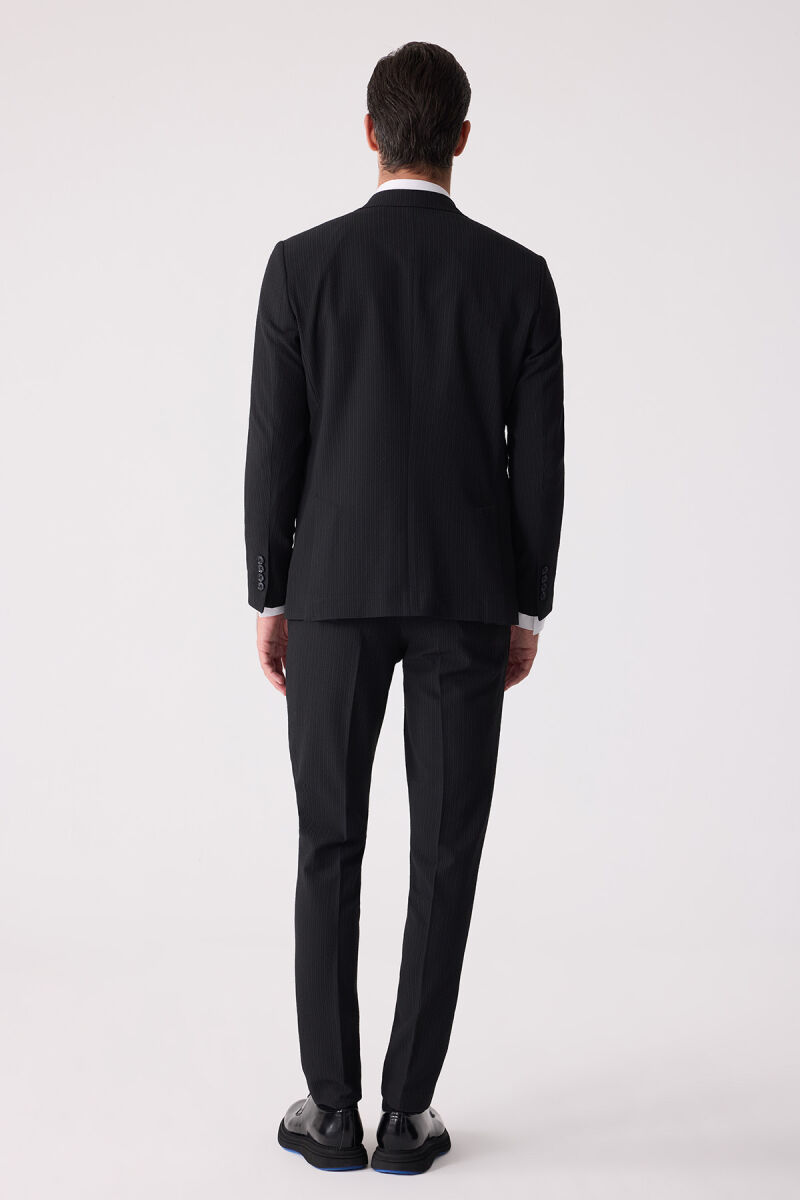 Erkek Siyah Slim Fit Torba Cep Çizgili Jogger Pantolonlu Sivri Yaka Takım Elbise - 12