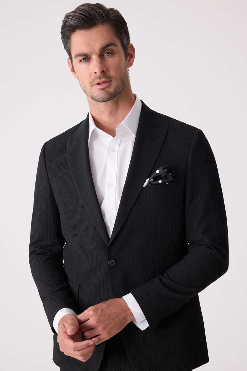 Erkek Siyah Slim Fit Torba Cep Çizgili Jogger Pantolonlu Sivri Yaka Takım Elbise - 3