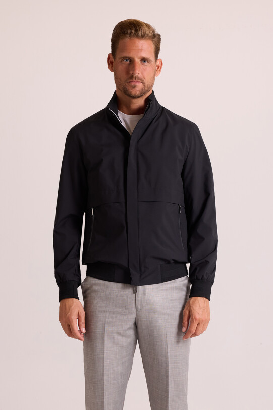 Erkek Siyah Yazlık Spor Mont